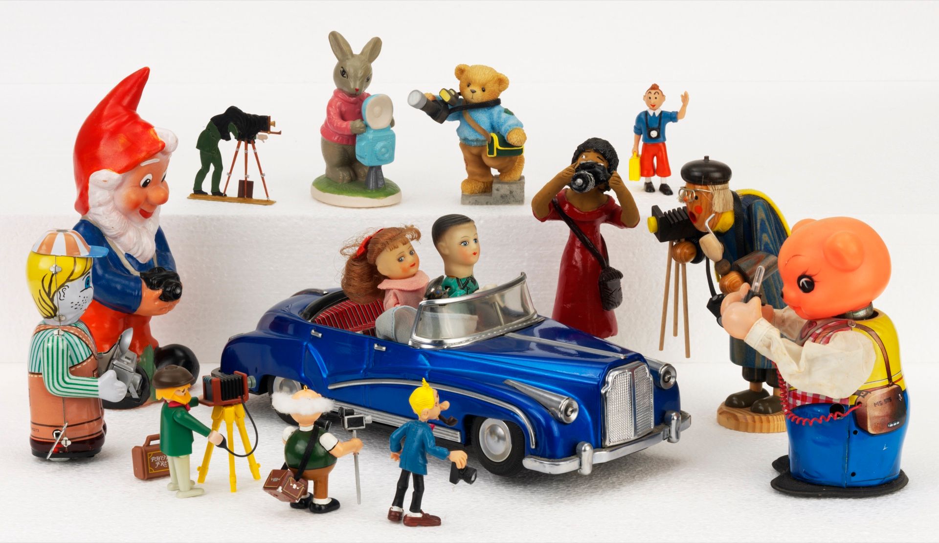 Figuren mit Kameras aus der Sammlung Mante