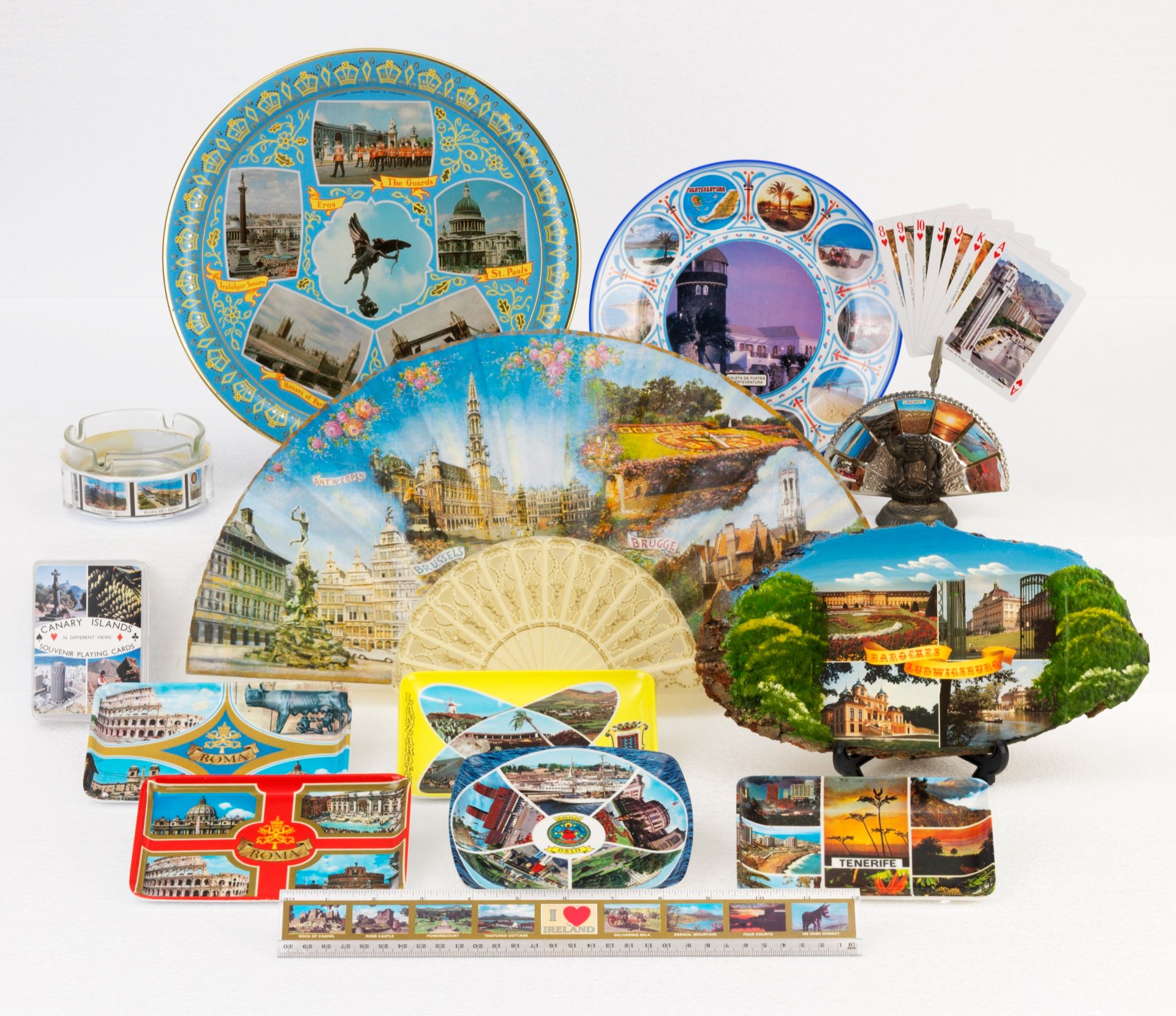 Foto-Souvenirs aus aller Welt aus der Sammlung Mante